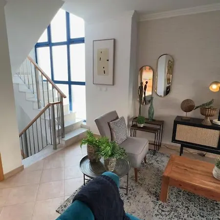 Countryside House Apartment *